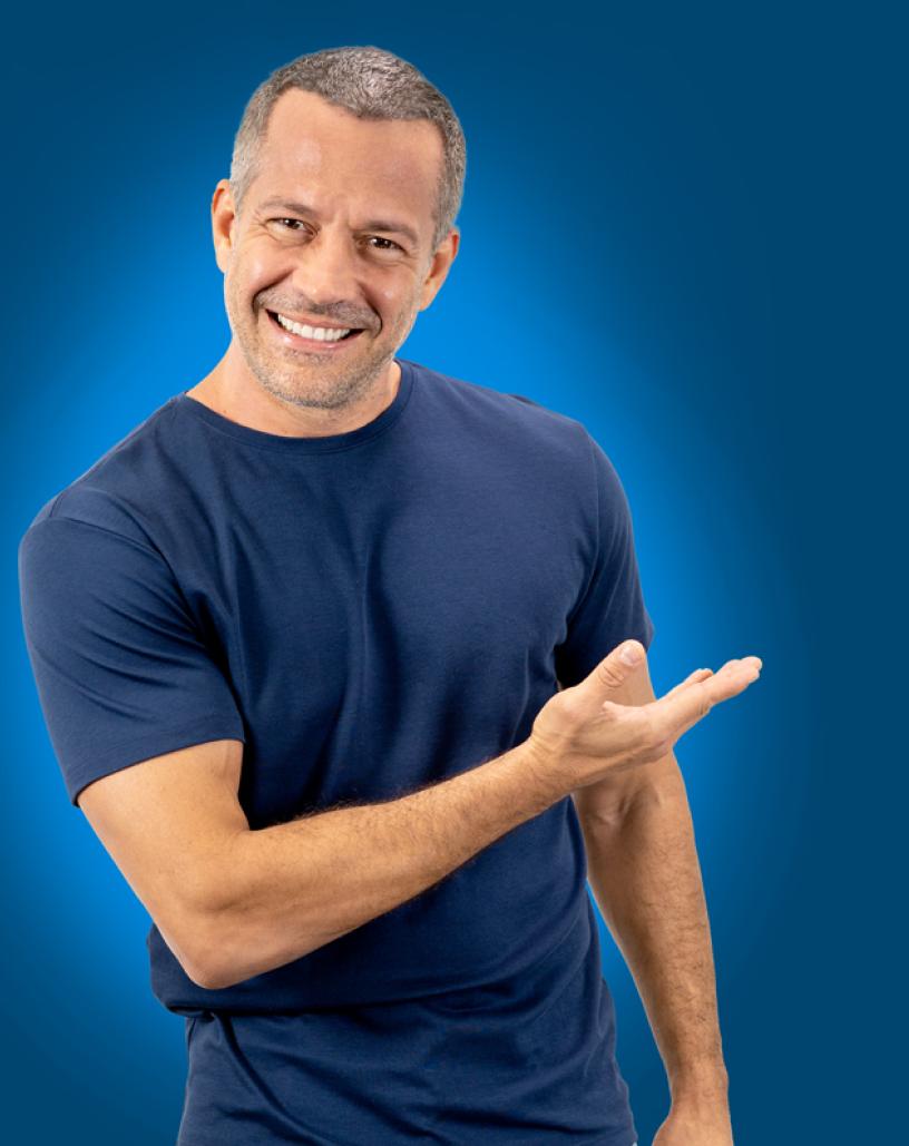 Malvino destacando informações da Mais Cabello